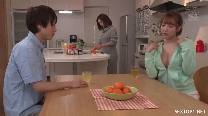 Bạn tình của chị gái số hưởng xoạc em vợ xinh như tiên